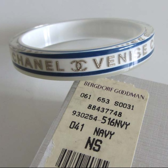 CHANEL Jewelry - new Chanel CC Mademoiselle Venise bangle bracelet